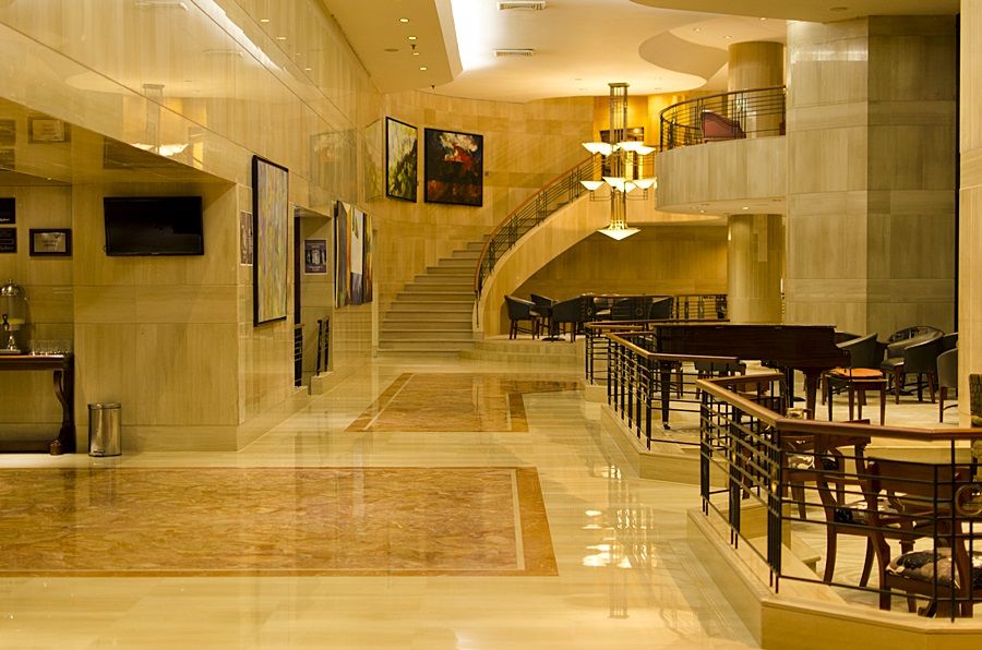 Nh Cali Royal Hotel Exterior photo